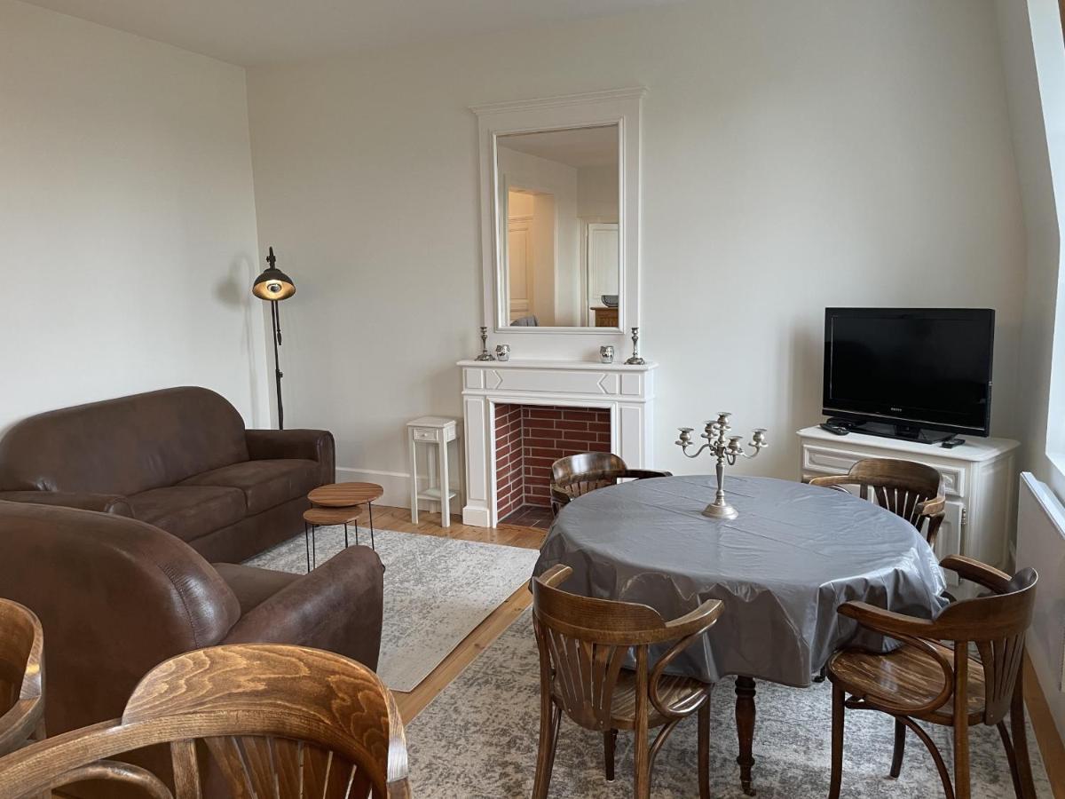 Le Royal XIX Vue Mer Dinard Ngoại thất bức ảnh